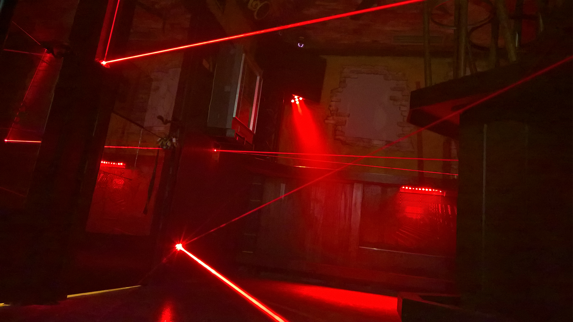Escape Raum mit Laser Barrieren in Neuwied